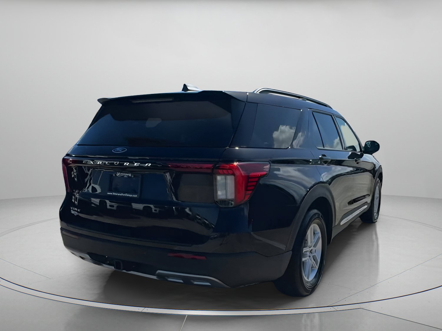New 2025 Ford Explorer Active w/ Active Comfort Package image 31