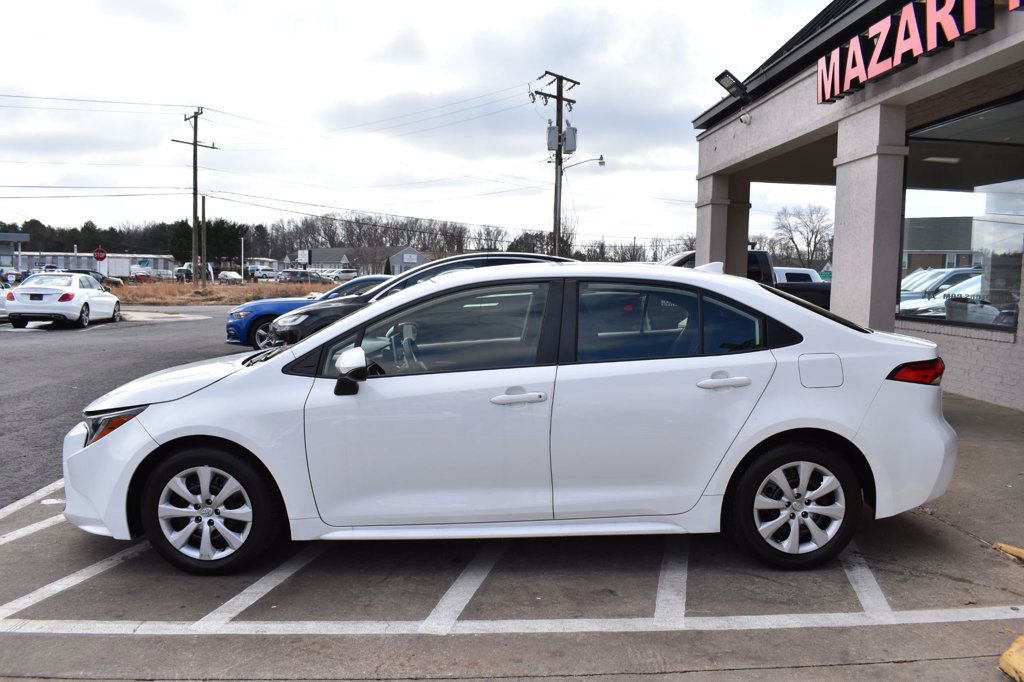 Used 2021 Toyota Corolla LE image 6