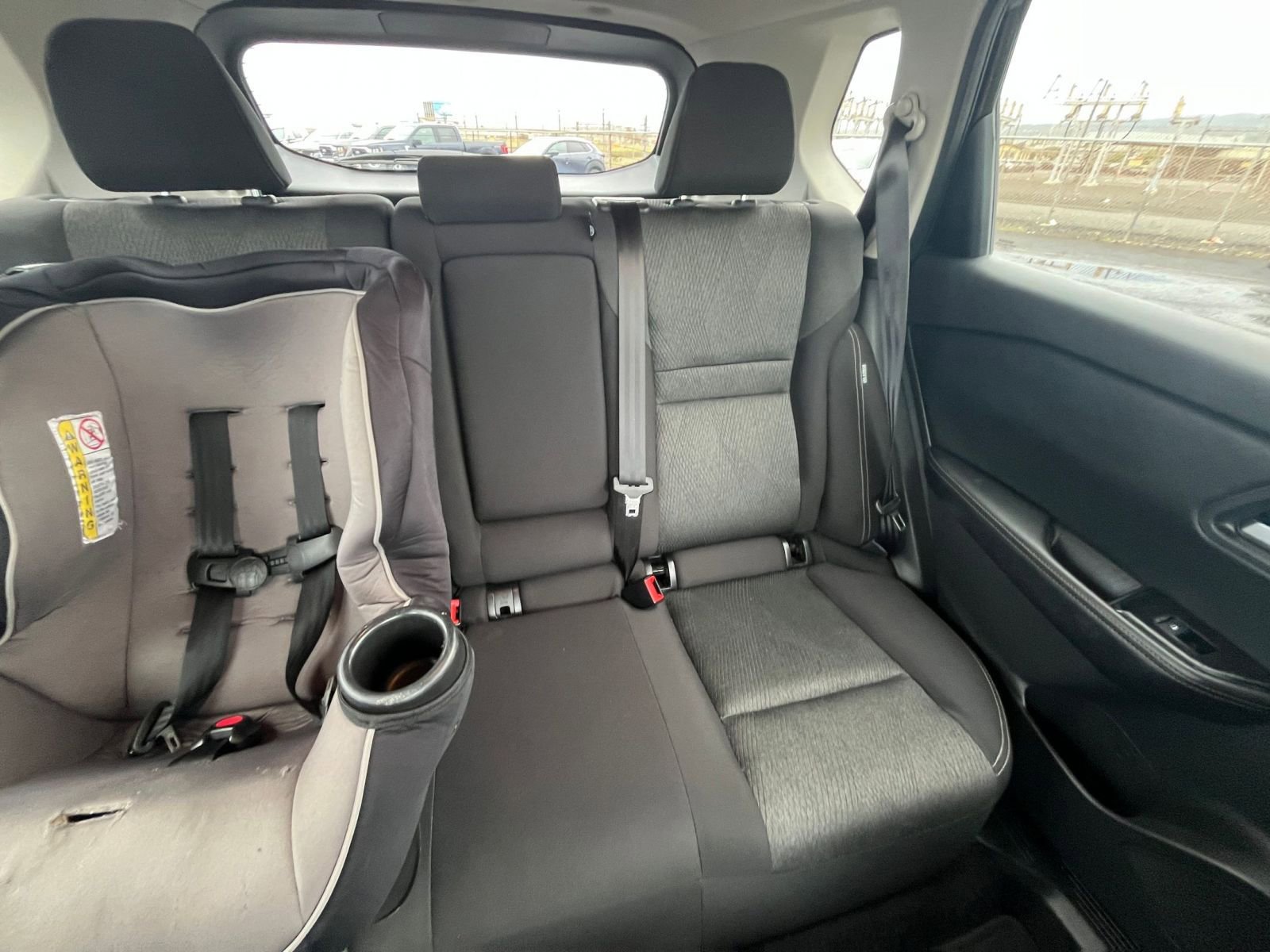 Used 2025 Nissan Rogue SV image 39