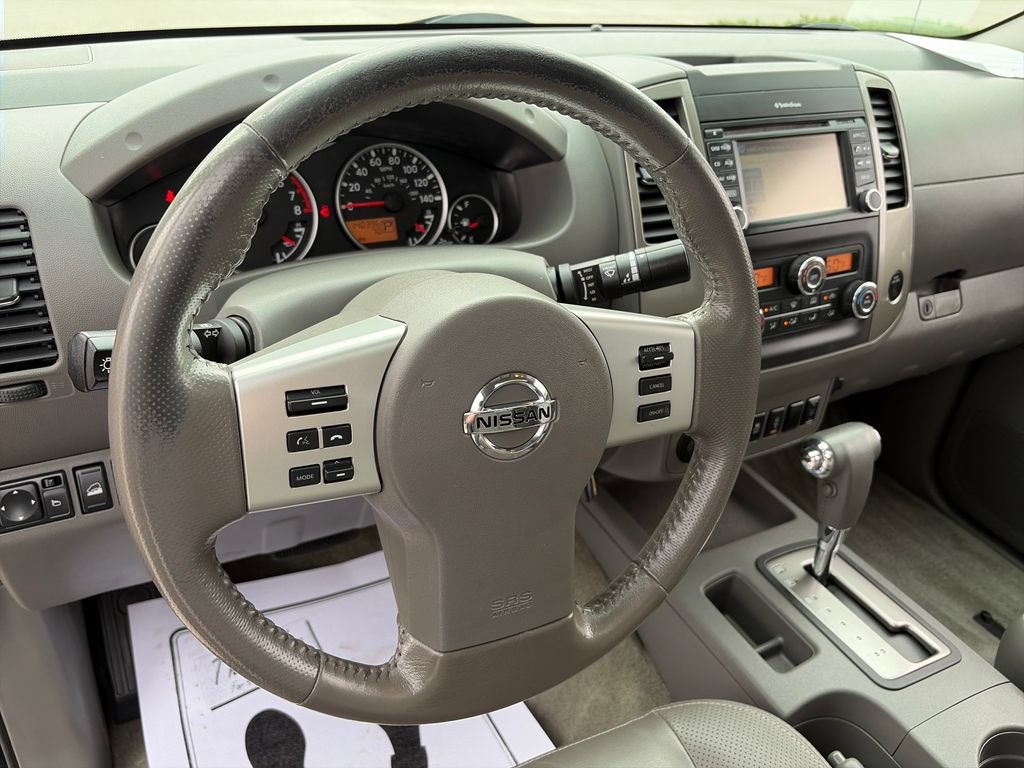 Used 2016 Nissan Frontier SL w/ Moonroof Package AWD/4WD image 20