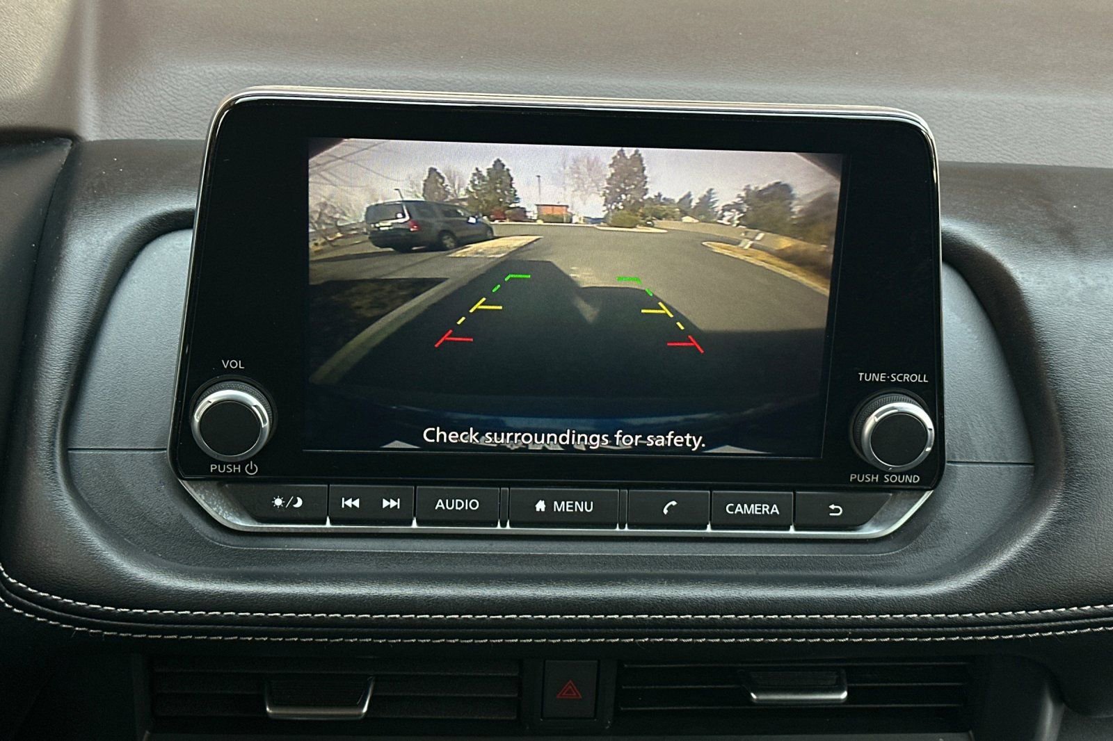 Used 2023 Nissan Rogue SV image 19