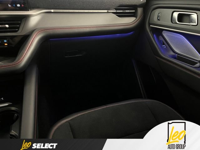 Used 2025 Ford Explorer ST AWD/4WD image 16