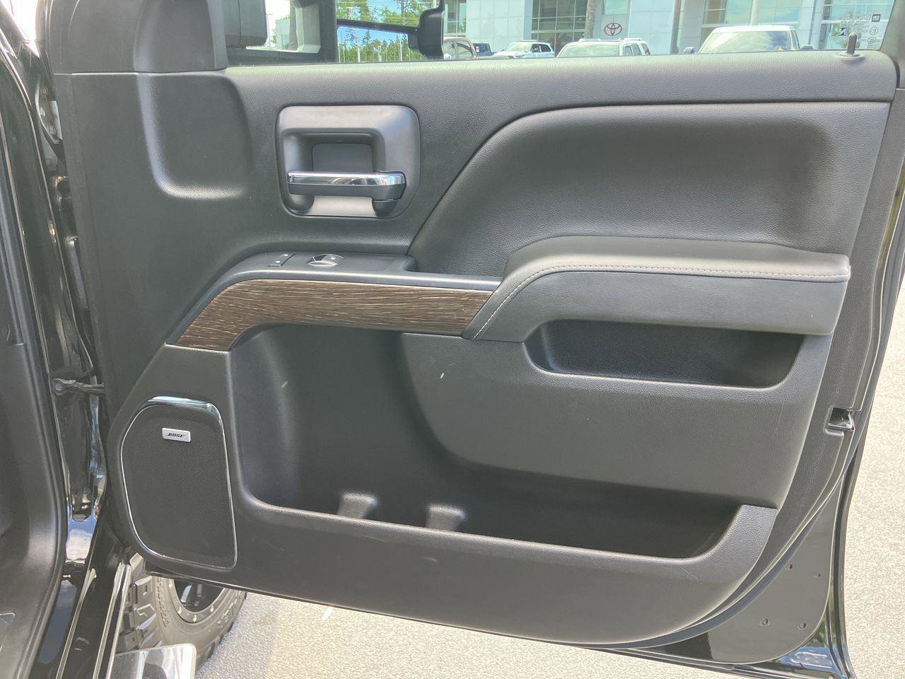 Used 2018 GMC Sierra 2500 Denali w/ Duramax Plus Package image 32