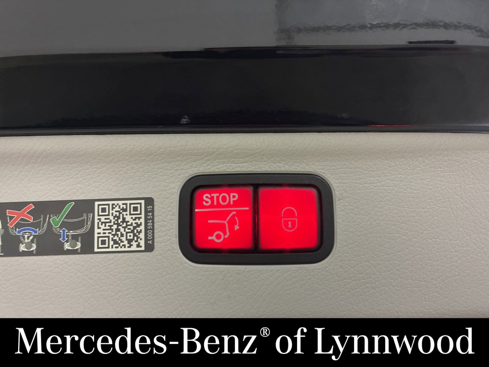 Used 2023 Mercedes-Benz EQS 580 4MATIC SUV image 29