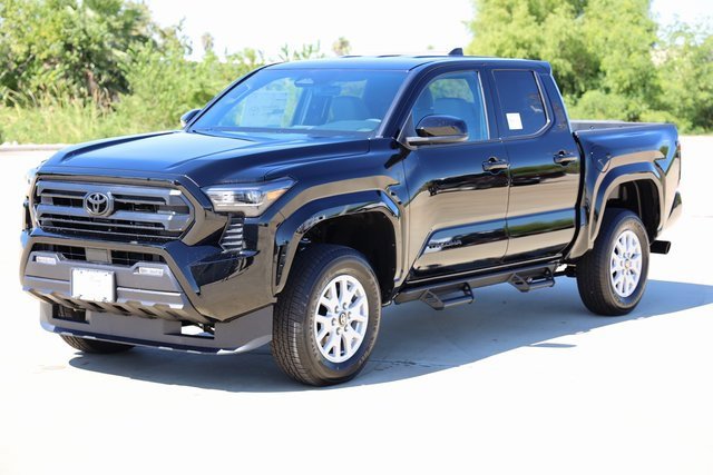 New 2025 Toyota Tacoma SR5 image 3