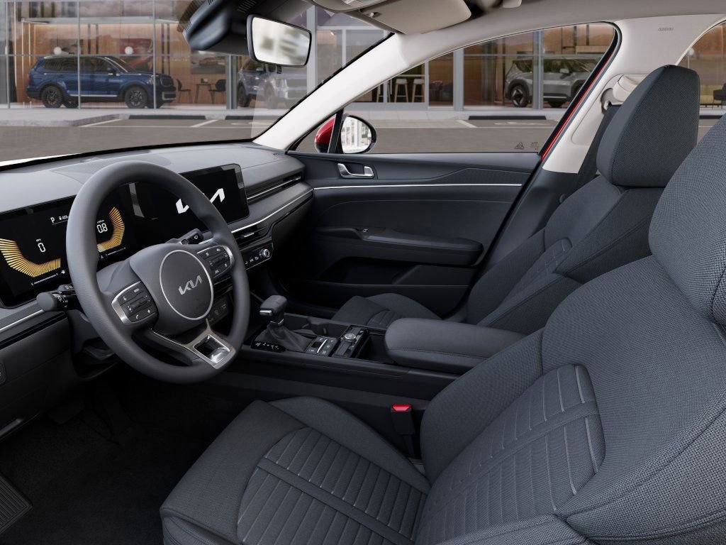 New 2025 Kia K5 LXS image 17