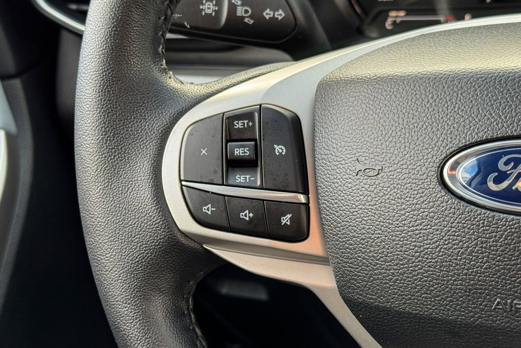 Certified 2024 Ford Explorer XLT w/ Equipment Group 202A image 29