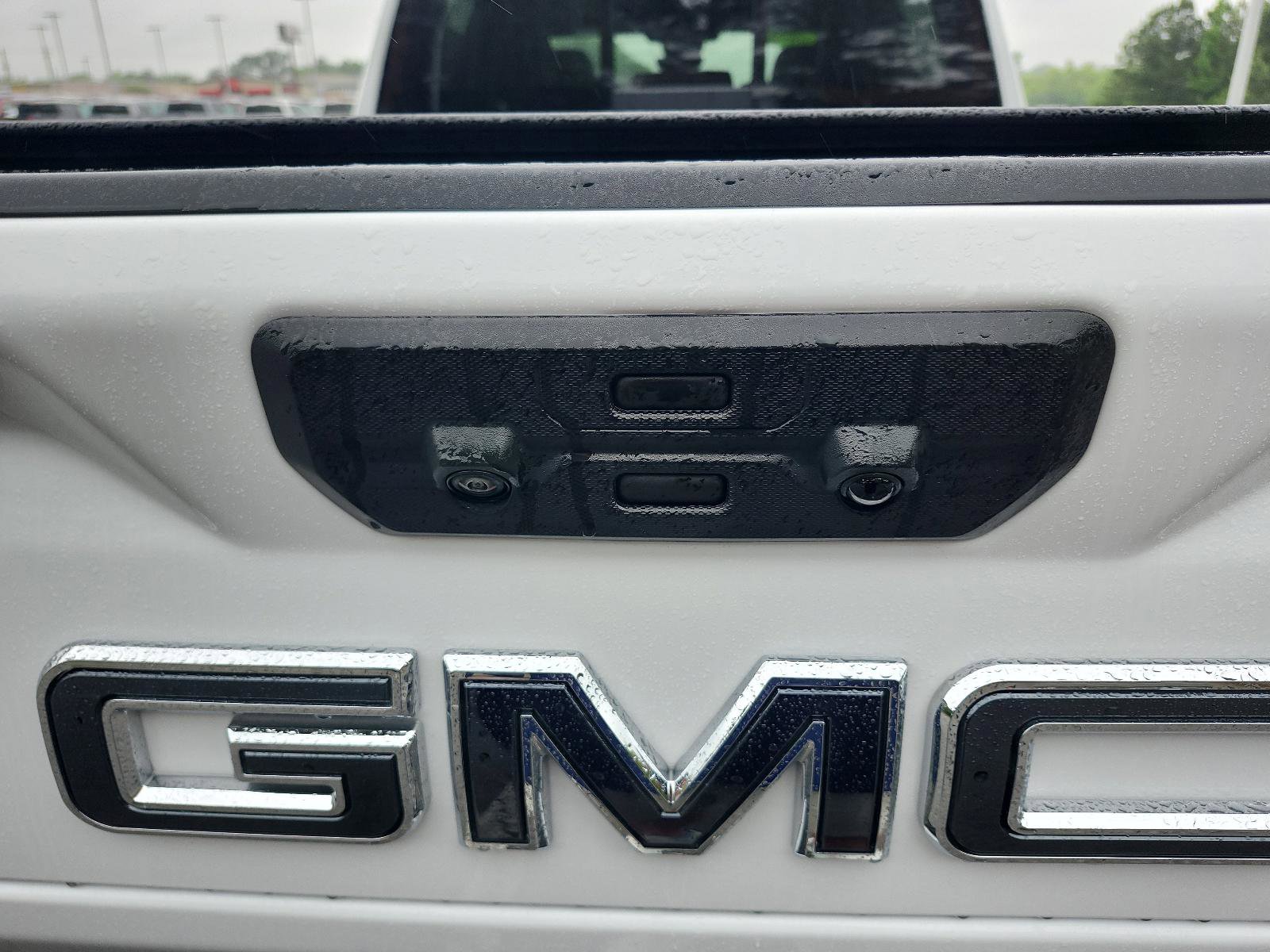 Used 2025 GMC Sierra 2500 Denali Ultimate AWD/4WD image 12