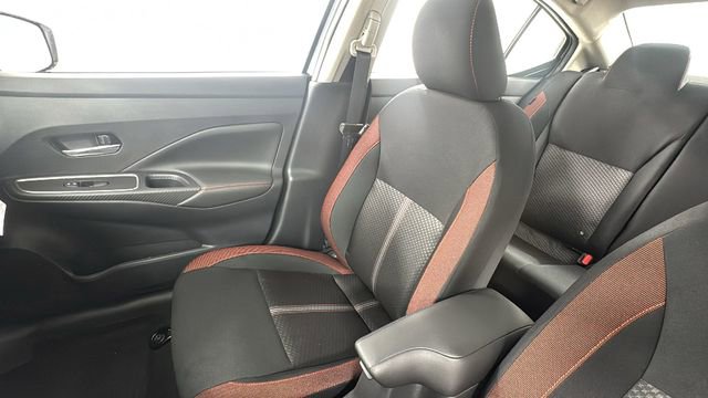 New 2025 Nissan Versa SR w/ Trunk Package image 13