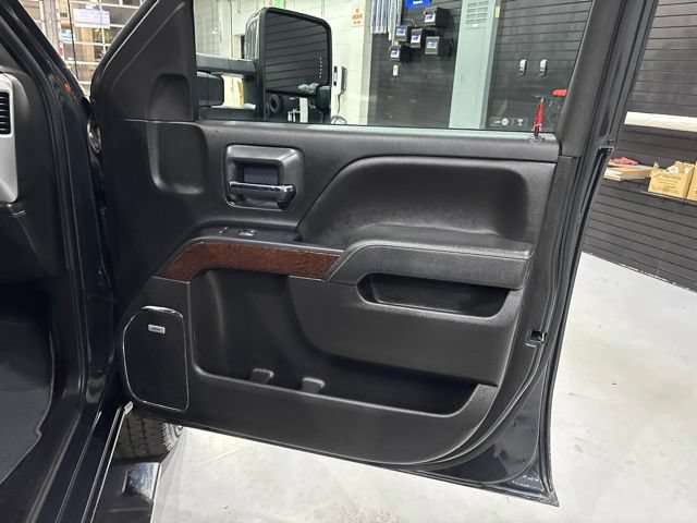 Used 2018 GMC Sierra 2500 SLT w/ Duramax Plus Package AWD/4WD image 35