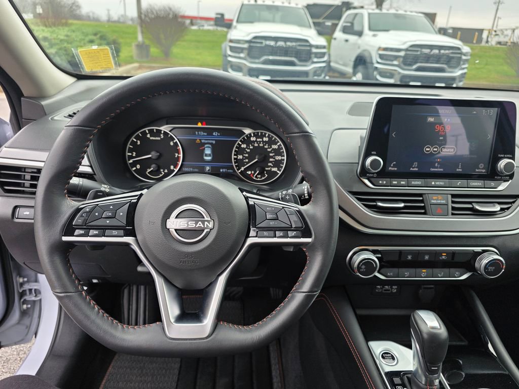Used 2024 Nissan Altima 2.5 SR image 15