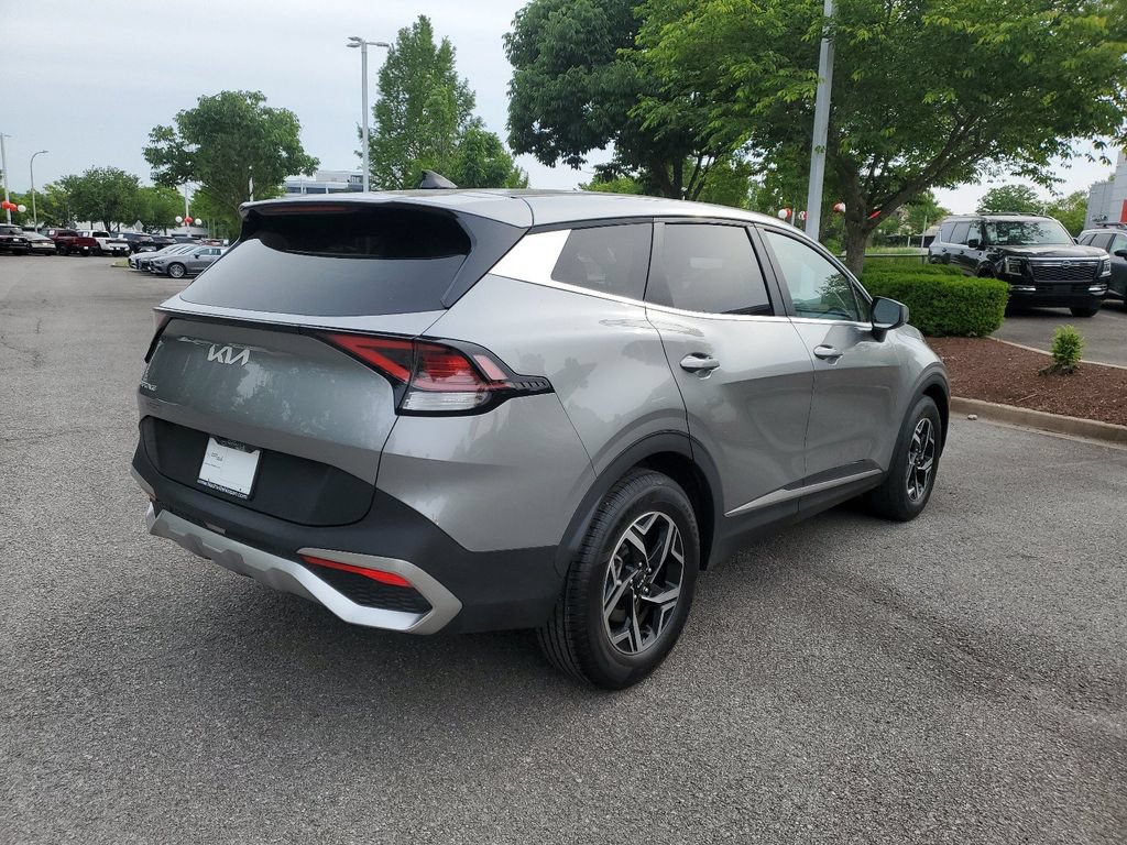 Used 2024 Kia Sportage LX FWD image 4