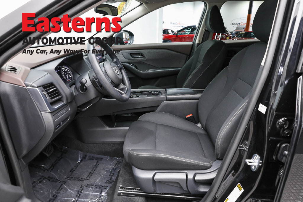 Used 2023 Nissan Rogue S AWD/4WD image 15