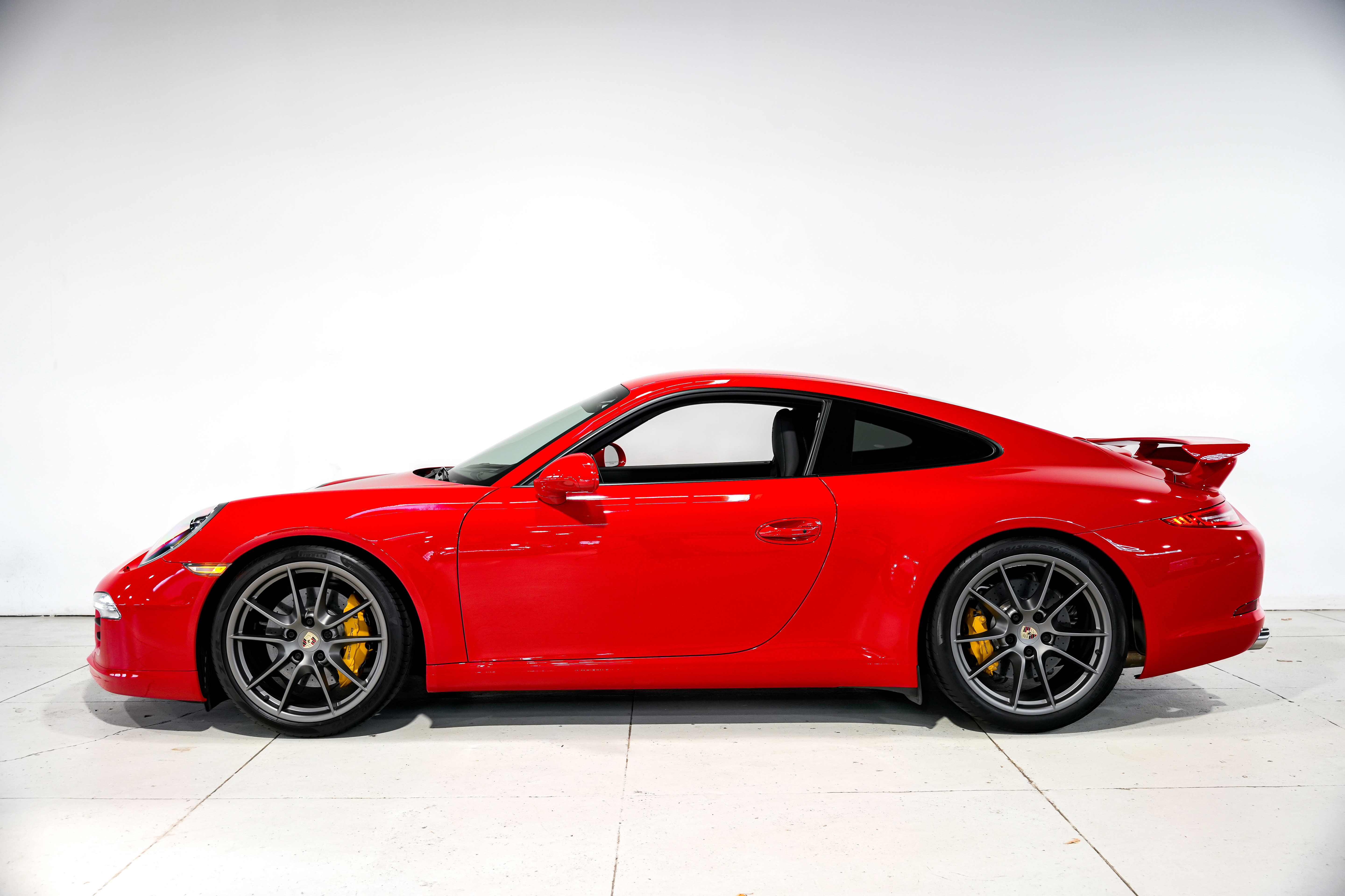 Used 2013 Porsche 911 Carrera S image 8