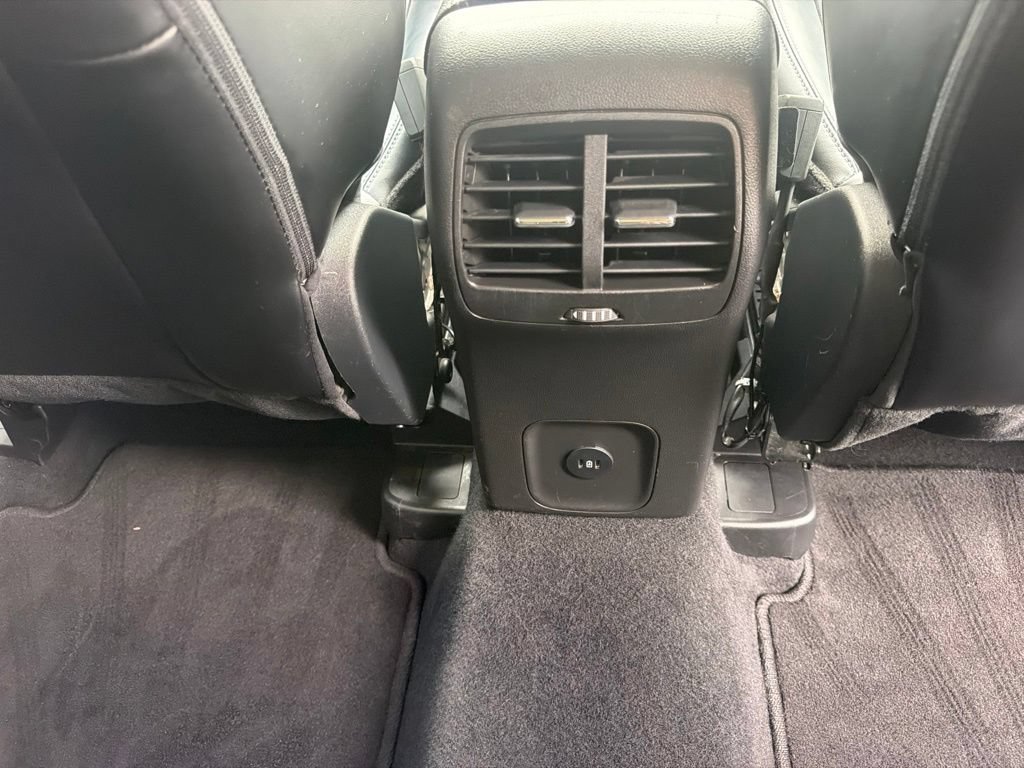 Used 2024 Ford Escape Platinum AWD/4WD image 49