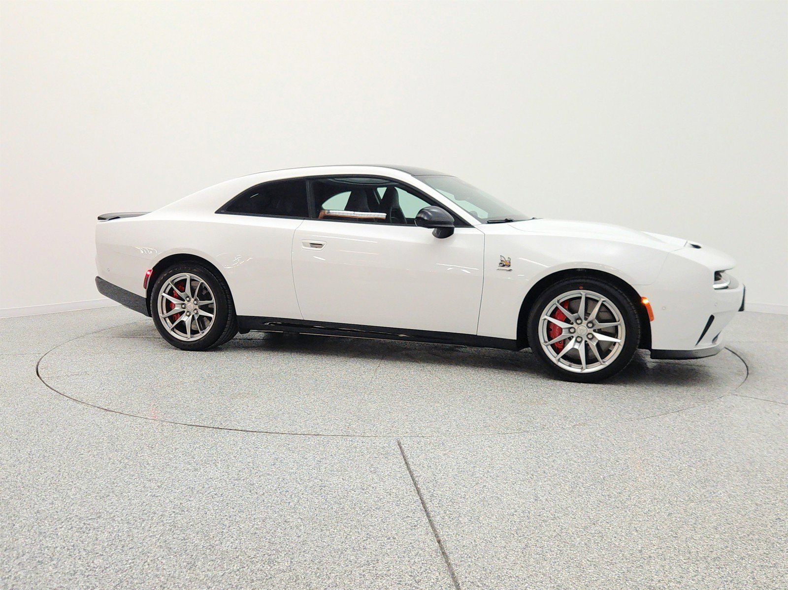 Used 2024 Dodge Charger Daytona Scat Pack w/ Plus Group AWD/4WD image 4