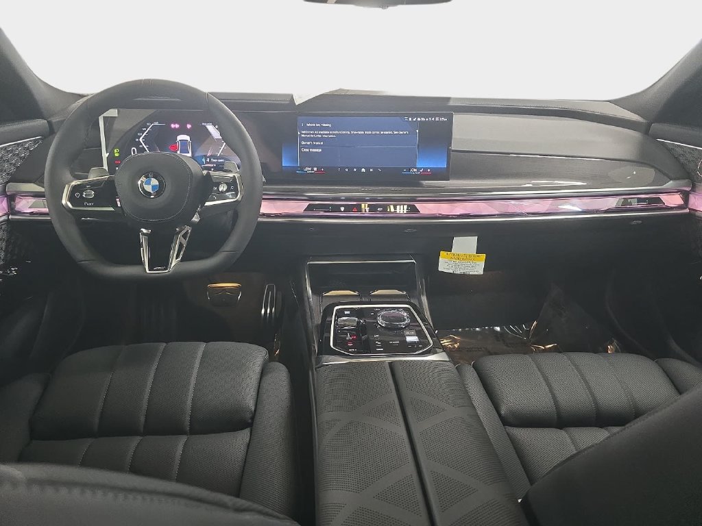 New 2026 BMW 760i xDrive w/ Luxury Rear Seating Package AWD/4WD image 7