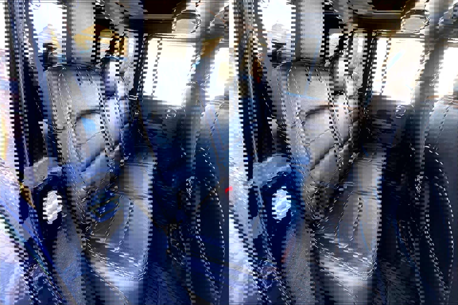 Used 2019 Jeep Wrangler Unlimited Sahara image 19