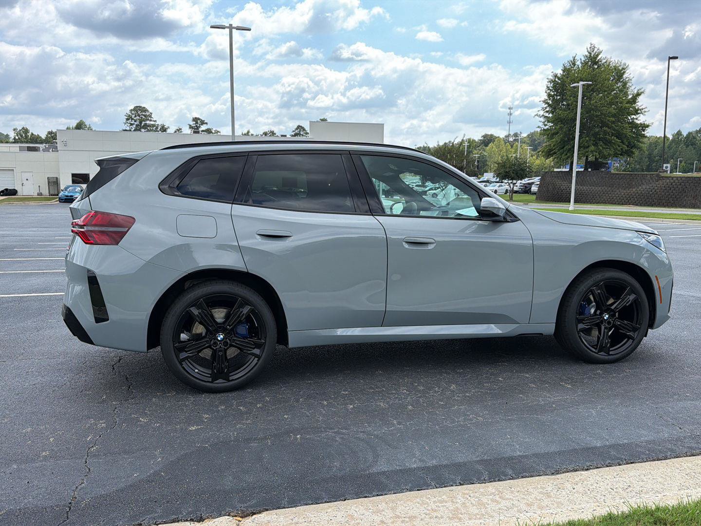 New 2026 BMW X3 xDrive30i w/ Premium Package AWD/4WD image 7