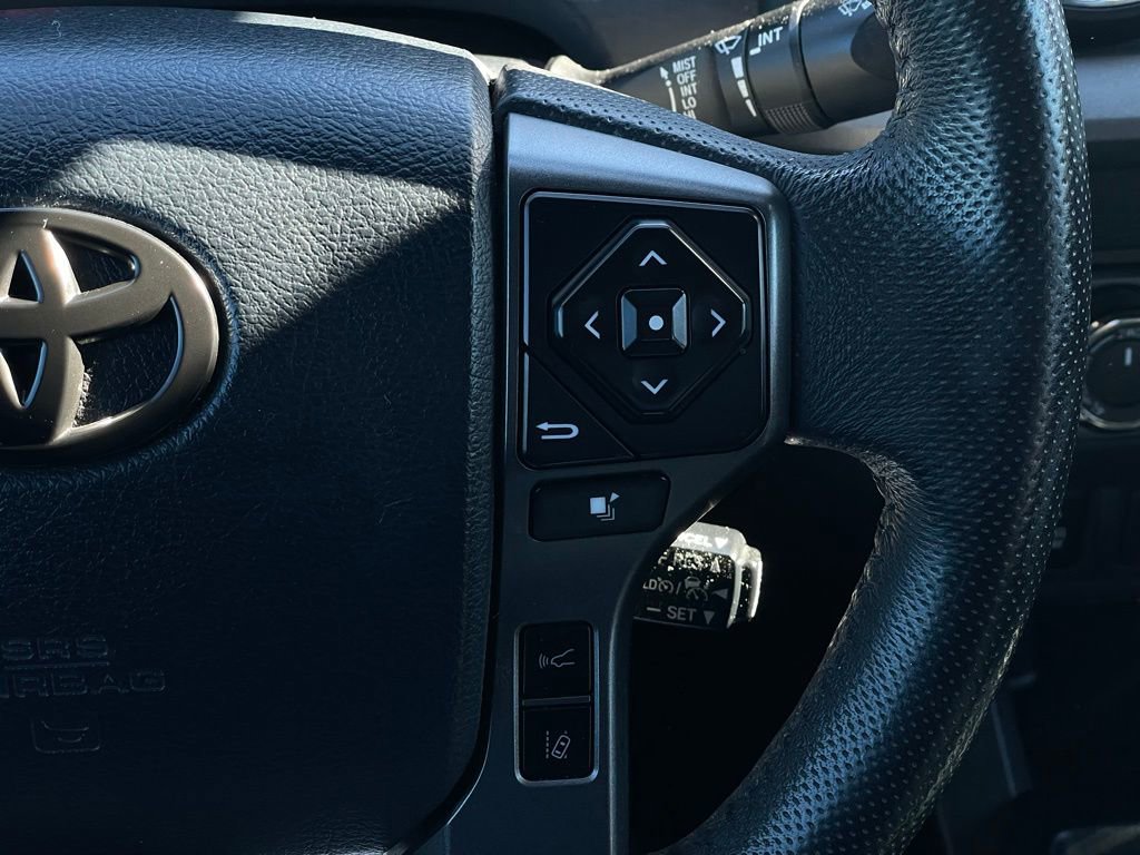 Used 2020 Toyota Tacoma TRD Off-Road w/ Technology Package image 14