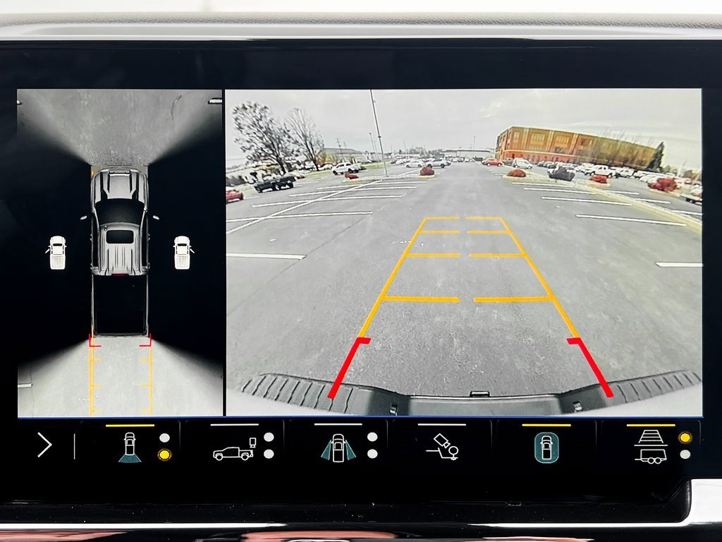 Used 2024 Chevrolet Silverado 2500 ZR2 w/ Technology Package image 6