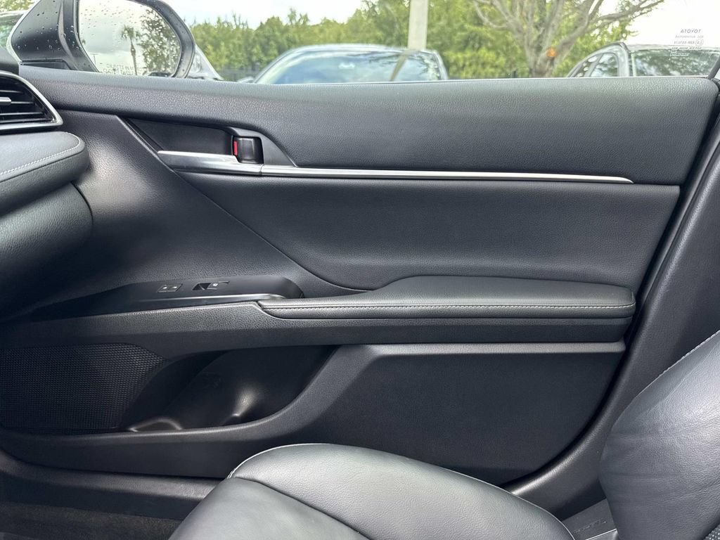 Used 2020 Toyota Camry XSE w/ Navigation Package FWD image 26
