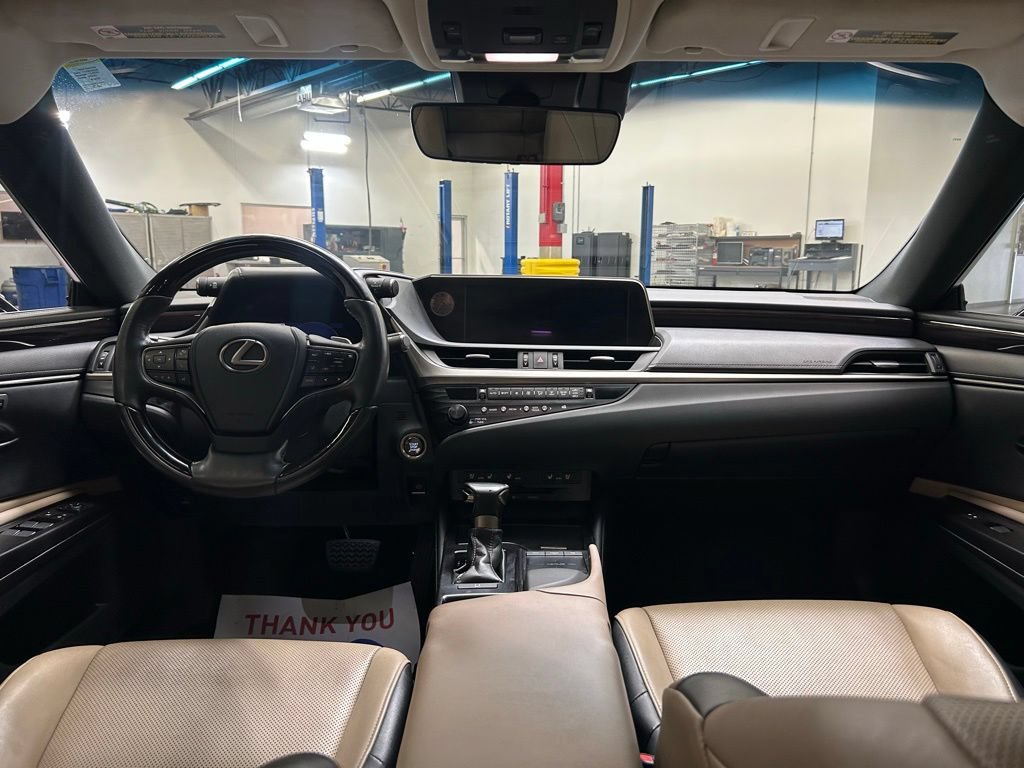 Used 2019 Lexus ES 350 w/ Premium Package FWD image 18