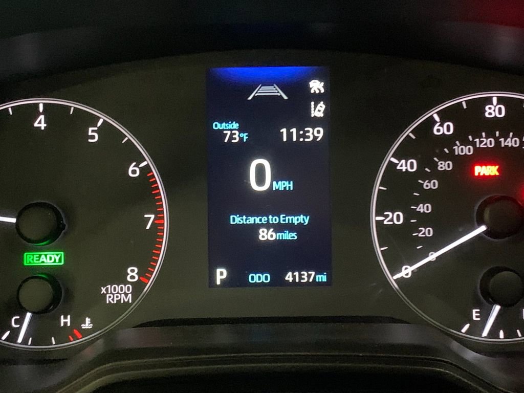 Used 2025 Toyota Corolla Cross AWD Hybrid w/ Moonroof Package image 31