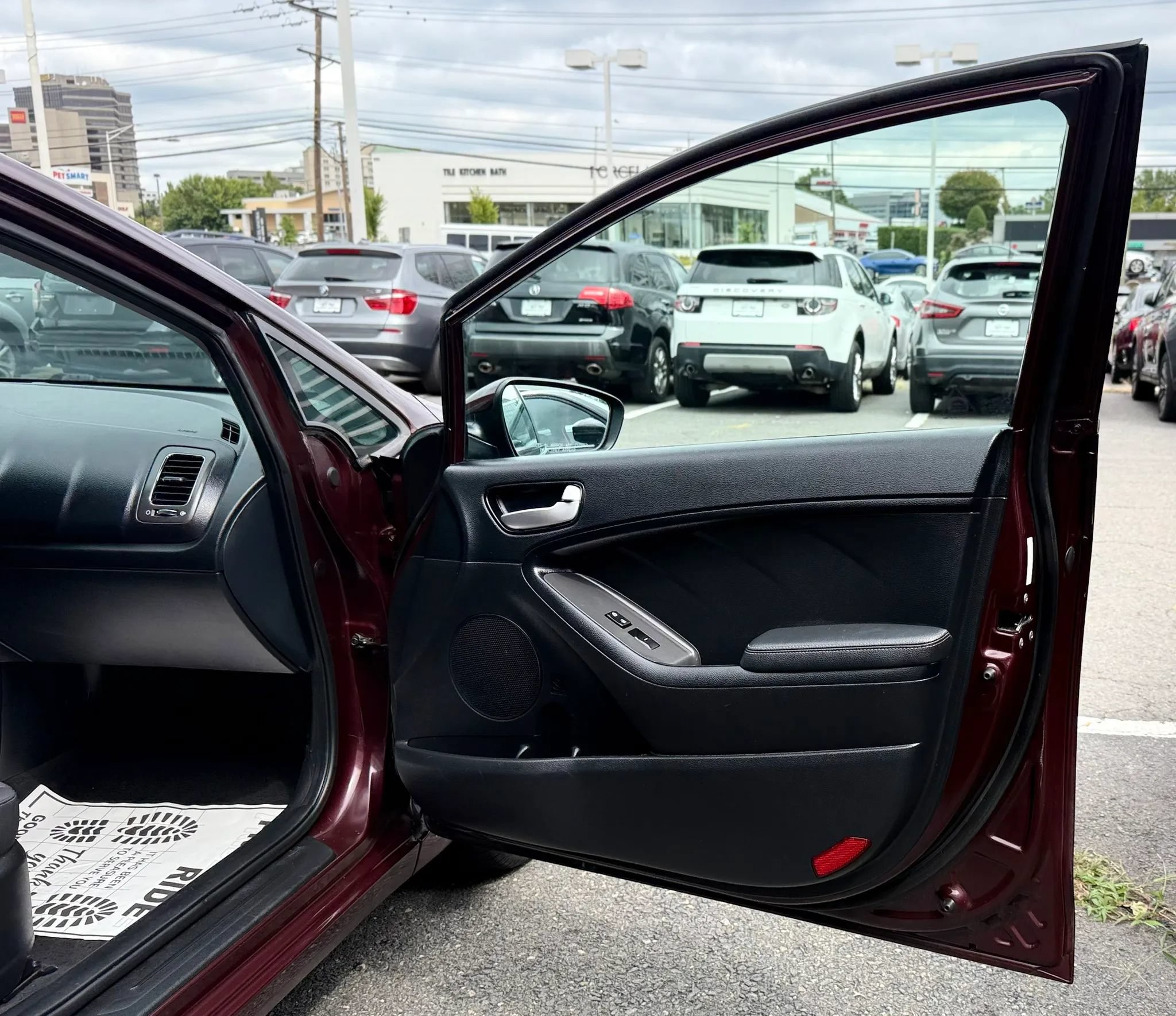 Used 2017 Kia Forte LX w/ LX Popular Package FWD image 30