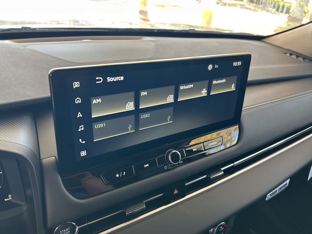 New 2025 Mitsubishi Outlander SE image 7
