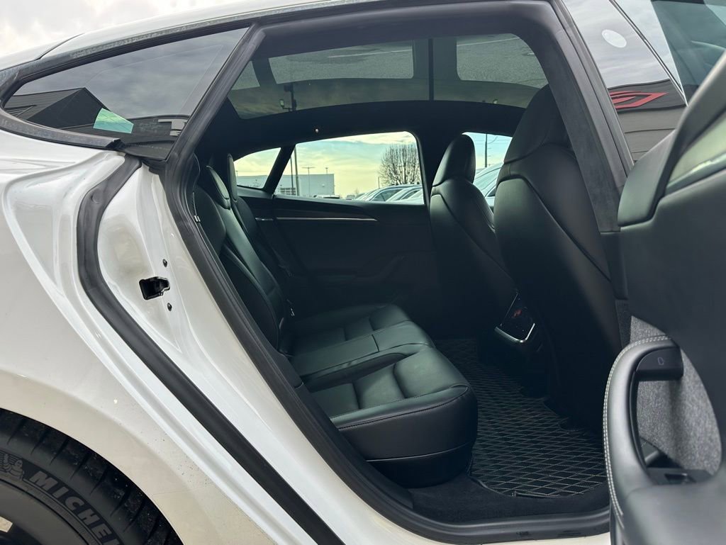 Used 2021 Tesla Model S Plaid image 26