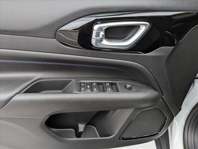 New 2026 Jeep Compass Latitude image 10