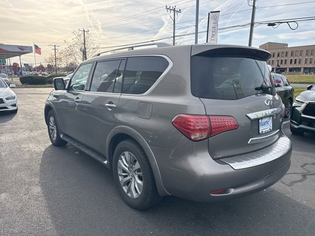 Used 2016 INFINITI QX80 4WD w/ Driver's Assistance Package image 7