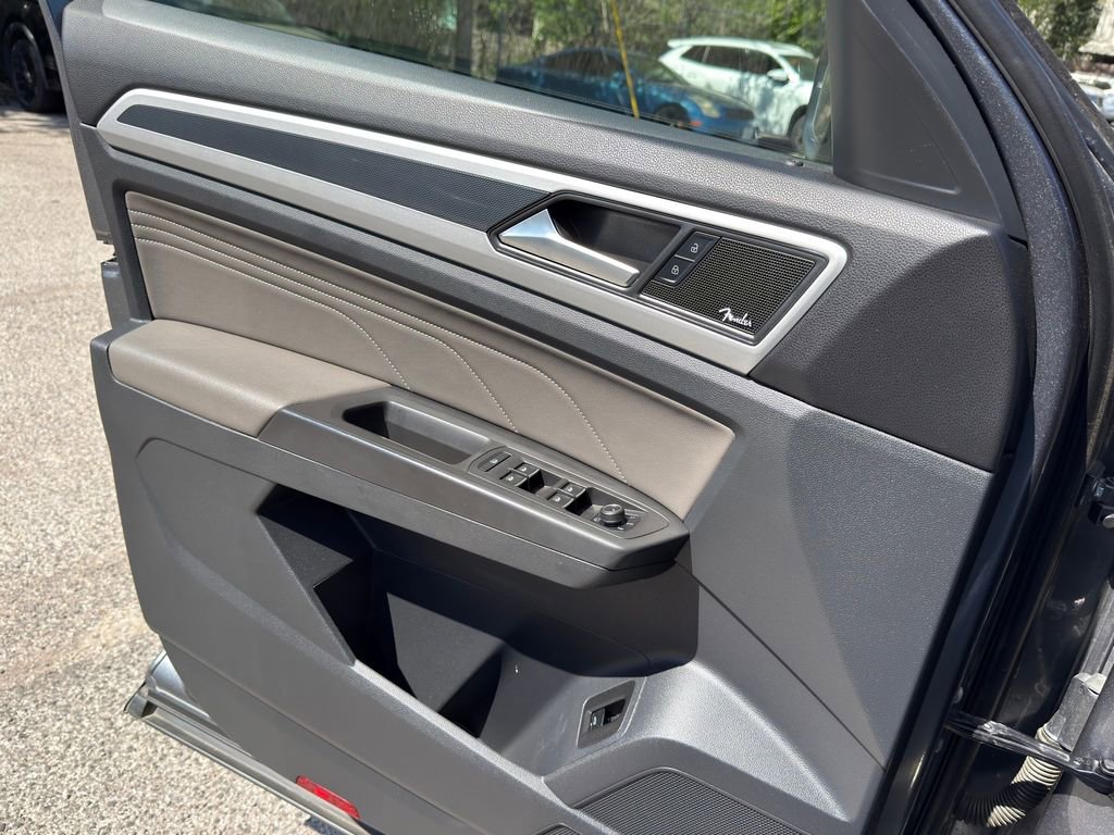 Used 2022 Volkswagen Atlas SEL Premium image 22
