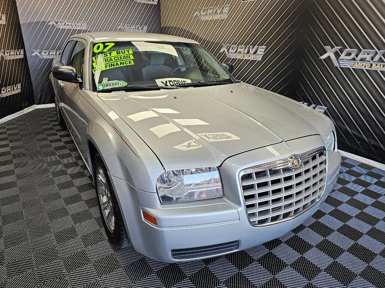 Used 2007 Chrysler 300 image 6