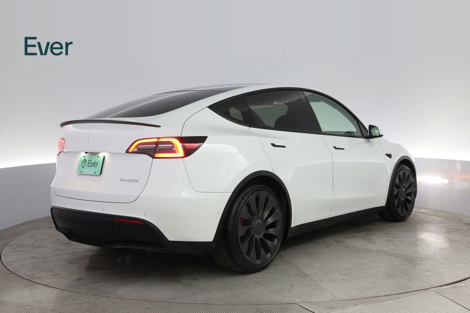 Used 2022 Tesla Model Y Performance image 3