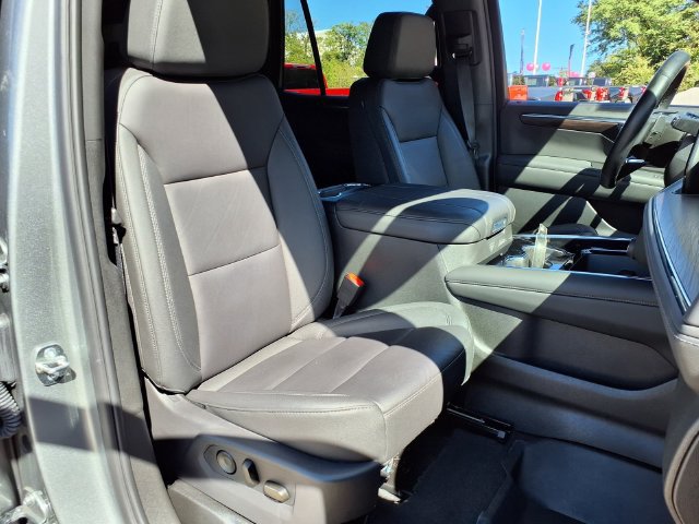 Used 2026 Chevrolet Tahoe LT w/ Comfort Package AWD/4WD image 9