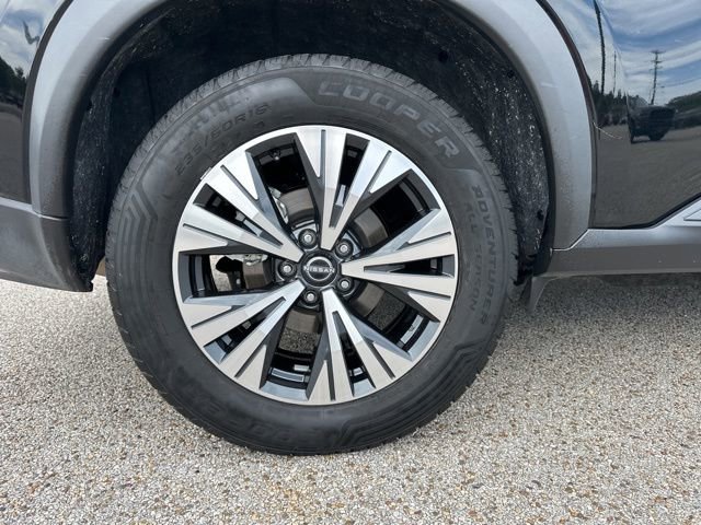 Used 2023 Nissan Rogue SV image 48