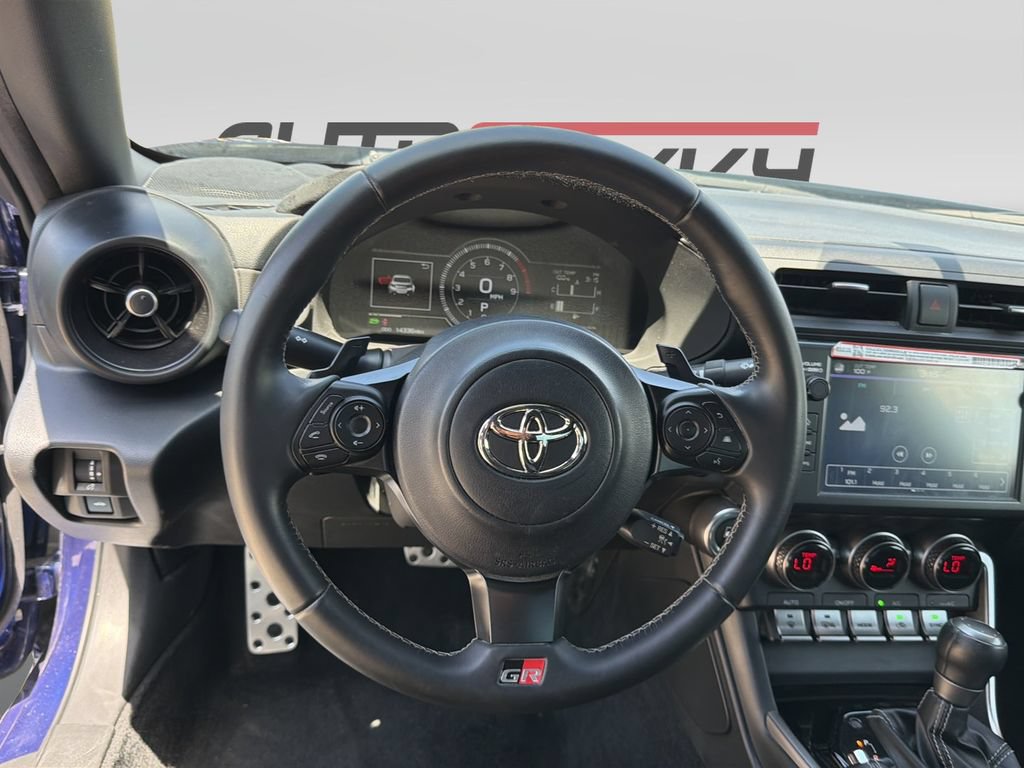 Used 2025 Toyota GR86 Premium RWD image 12