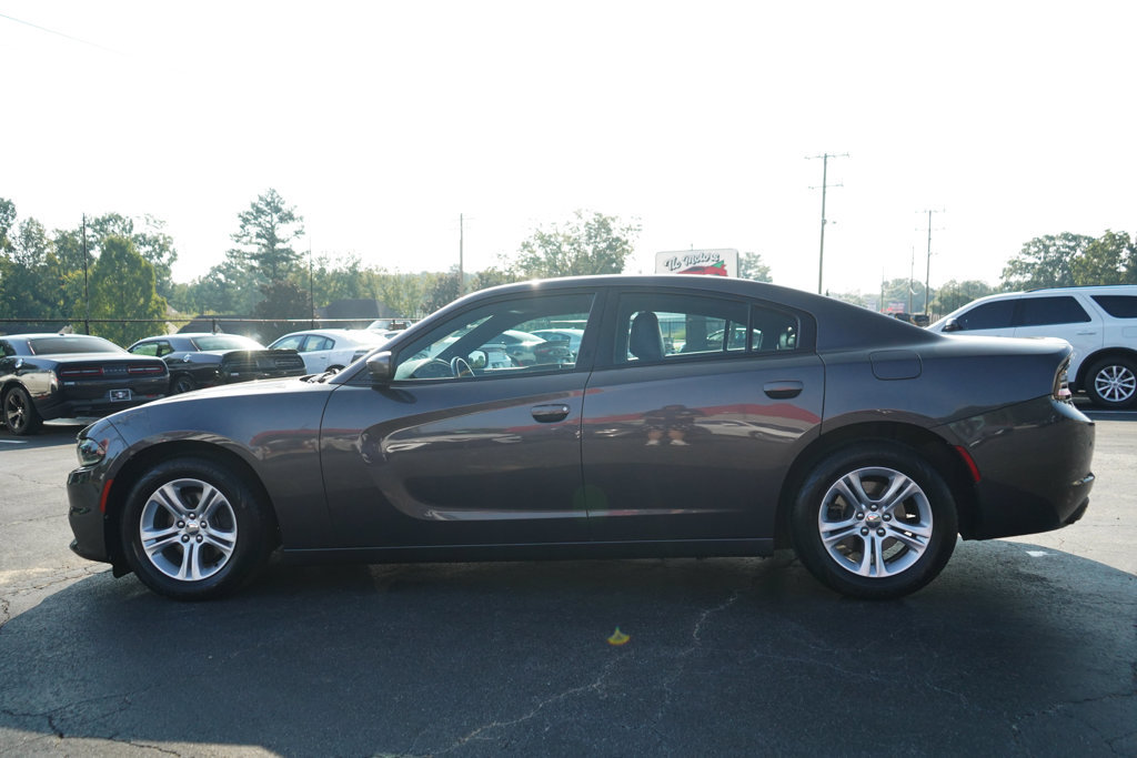 Used 2020 Dodge Charger SXT w/ Leather Interior Group RWD image 24