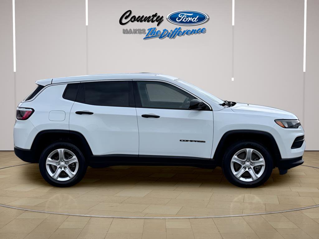 Used 2023 Jeep Compass Sport AWD/4WD image 8