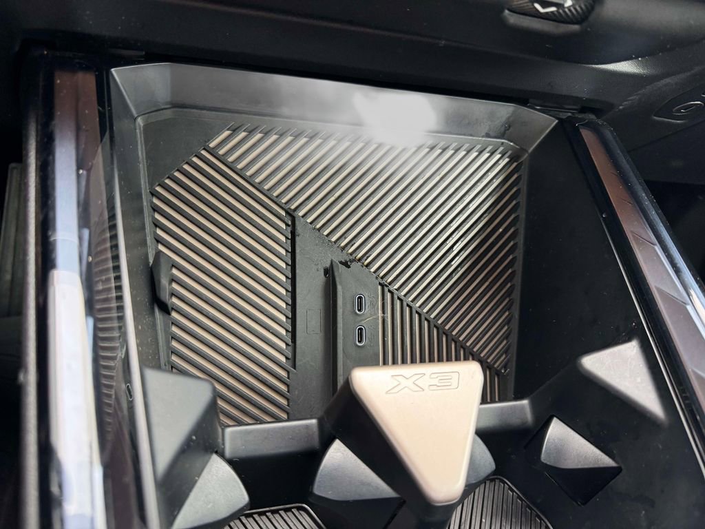 Certified 2025 BMW X3 xDrive30i w/ Convenience Package image 14