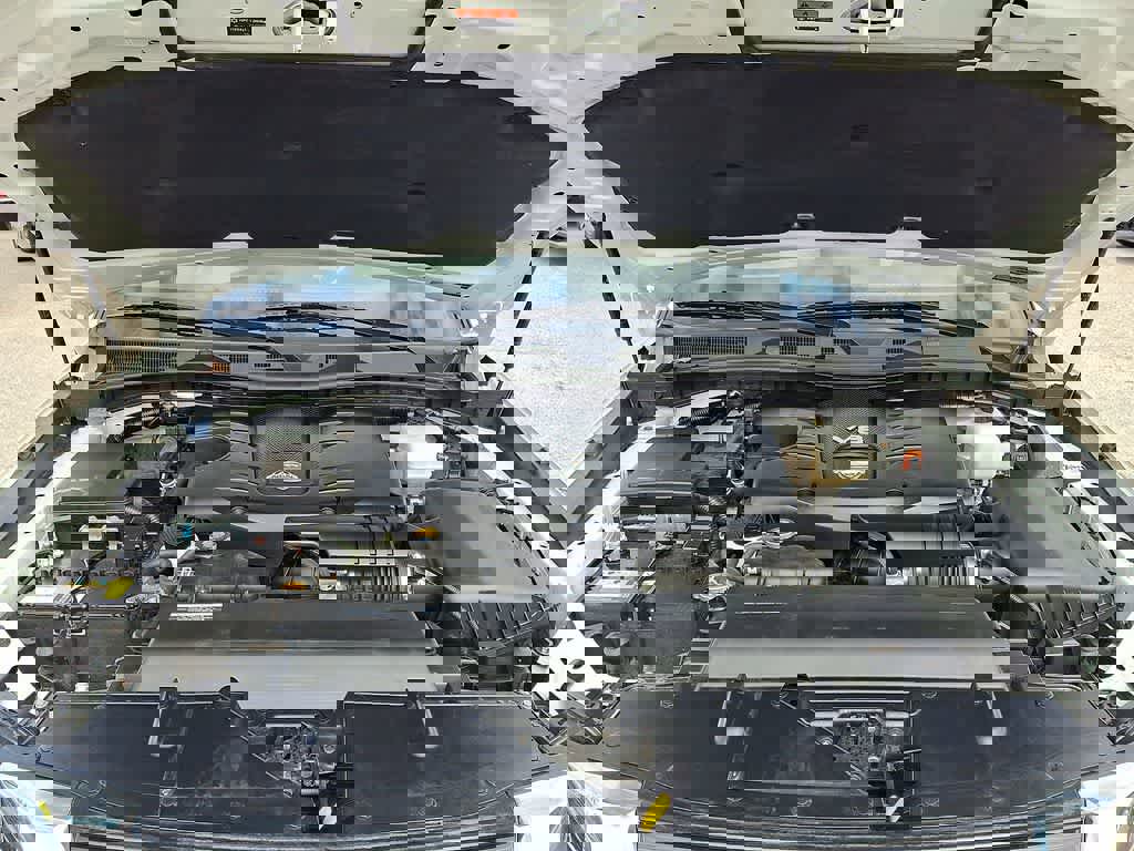 Used 2024 Nissan Armada SV image 31