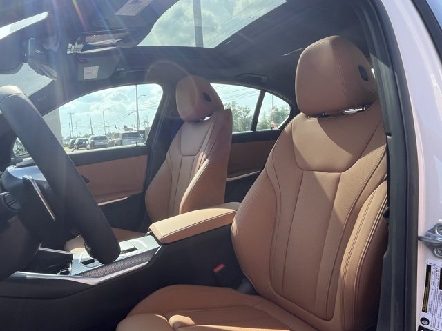 New 2025 BMW 330i xDrive Sedan w/ Premium Package AWD/4WD image 18