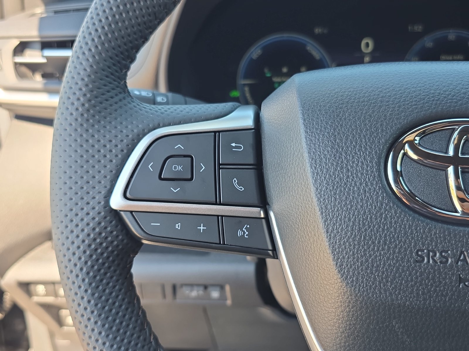 New 2026 Toyota Sienna Limited AWD/4WD image 13