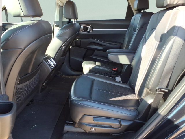 Used 2021 Kia Sorento S FWD image 20