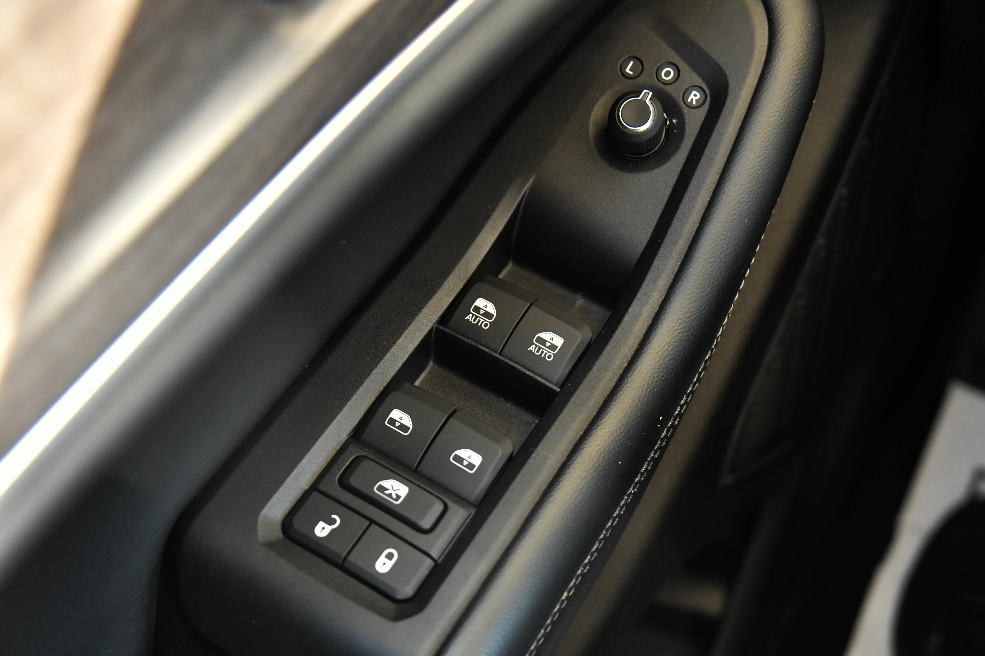 Used 2022 Jeep Grand Cherokee Limited 4xe w/ MOPAR Finishing Package AWD/4WD image 39
