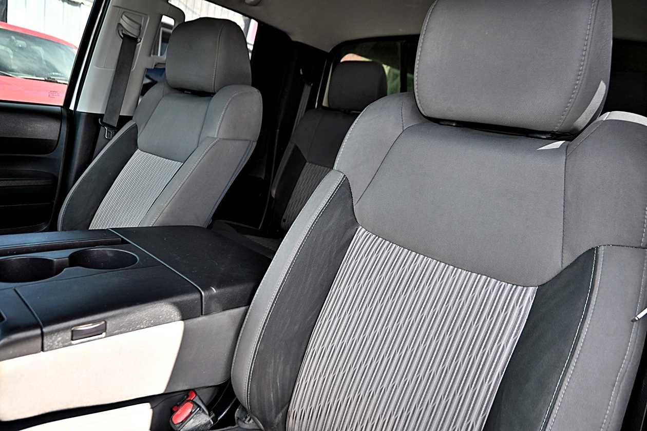 Used 2016 Toyota Tundra SR w/ Tow Package image 17