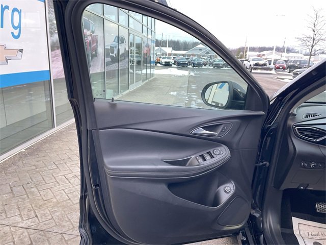 Certified 2021 Buick Encore GX Select w/ Experience Buick Package image 20