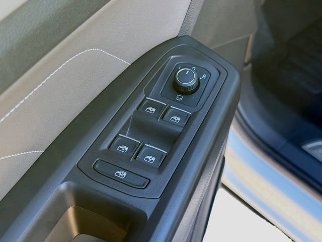 Used 2023 Volkswagen Atlas SEL Premium image 24